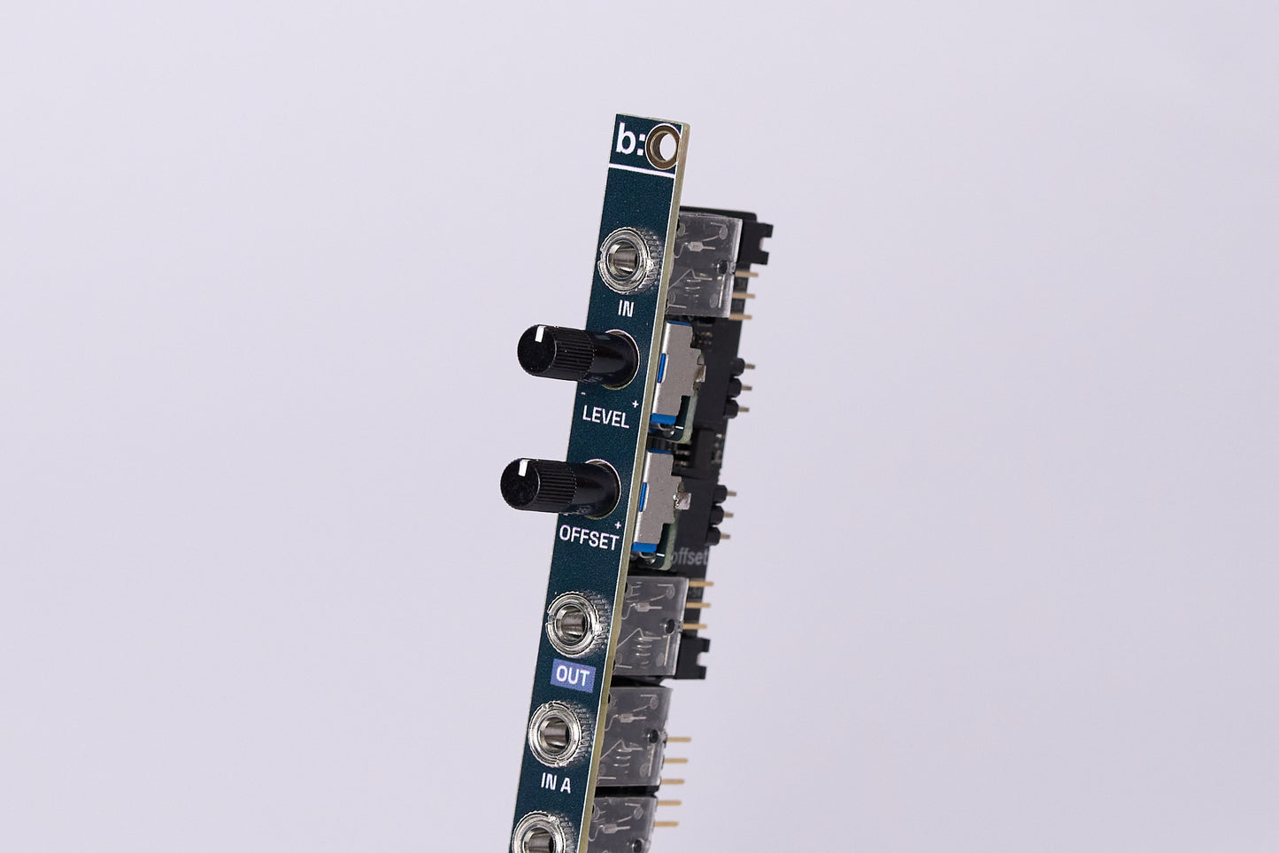 b:09